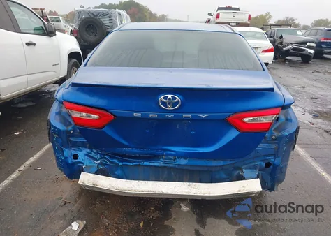 2018 Toyota Camry Se z USA, uszkodzony, nr VIN 4T1B11HK2JU068856